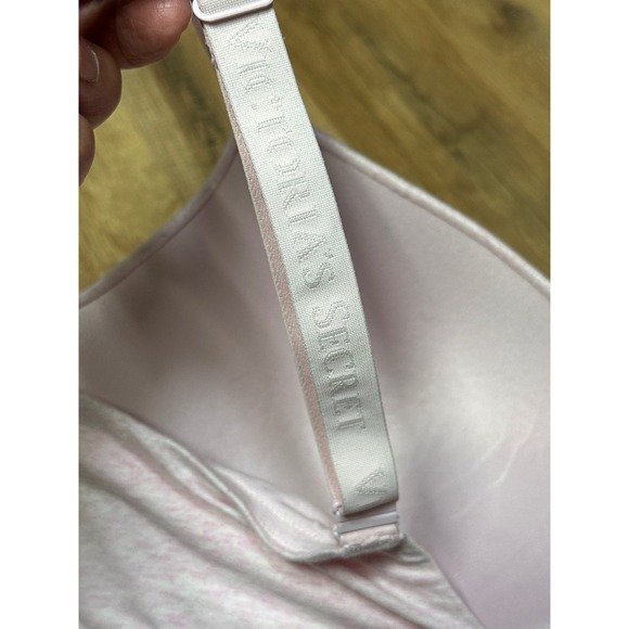 Victoria's Secret Pink and Black Bras - Picture 4 of 5